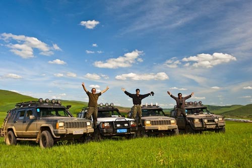 成都旅游包車整治行動(dòng) 成都豪景租車從容應(yīng)對